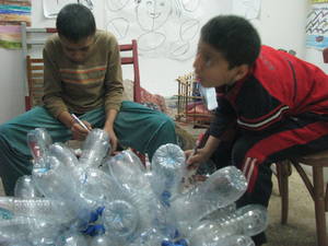  decorating plastic bottles