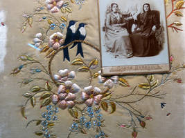  embroidered decoration photograph